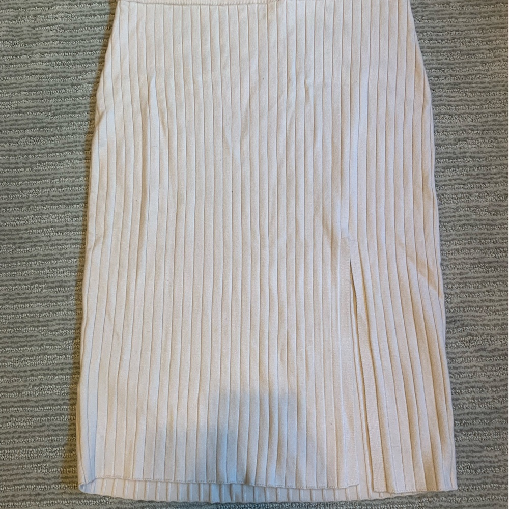 Ribbed Abercrombie skirt, mid length, size large